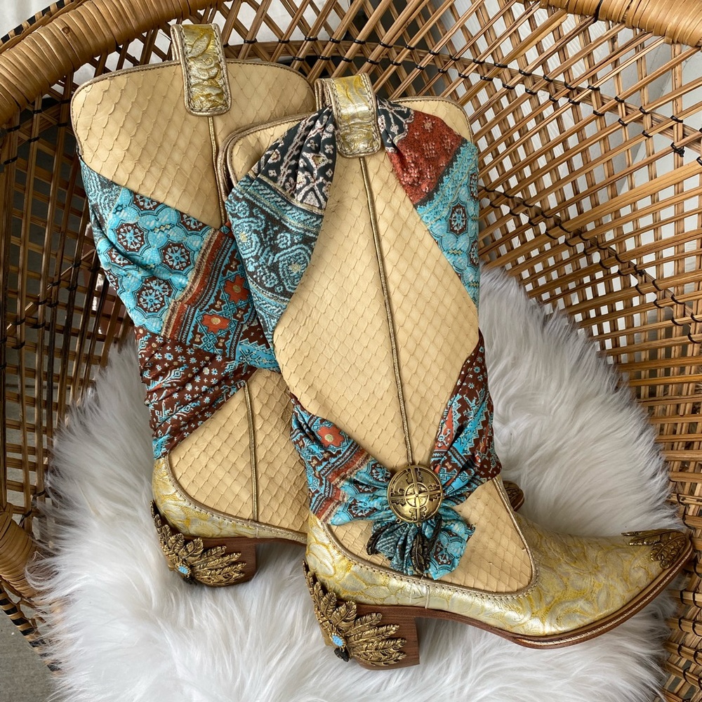 Vicini by Giuseppe Zanotti ivory python western boots